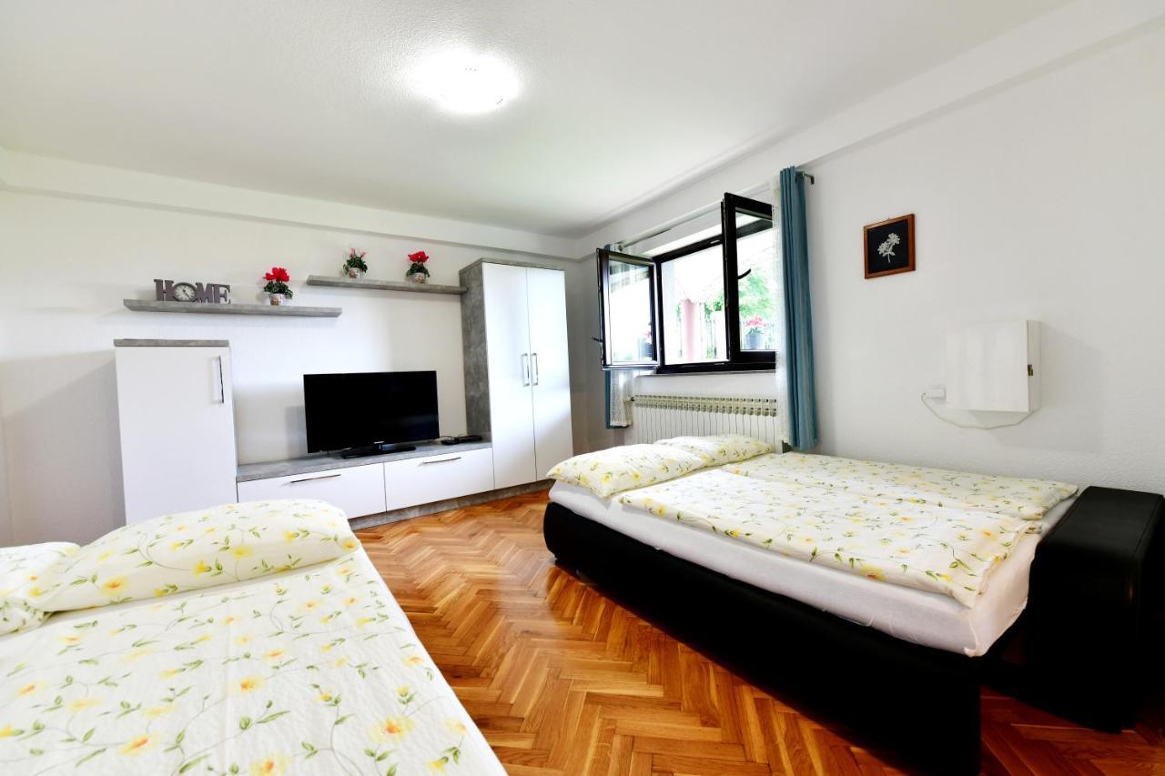 House Marinic Otel Grabovac  Dış mekan fotoğraf